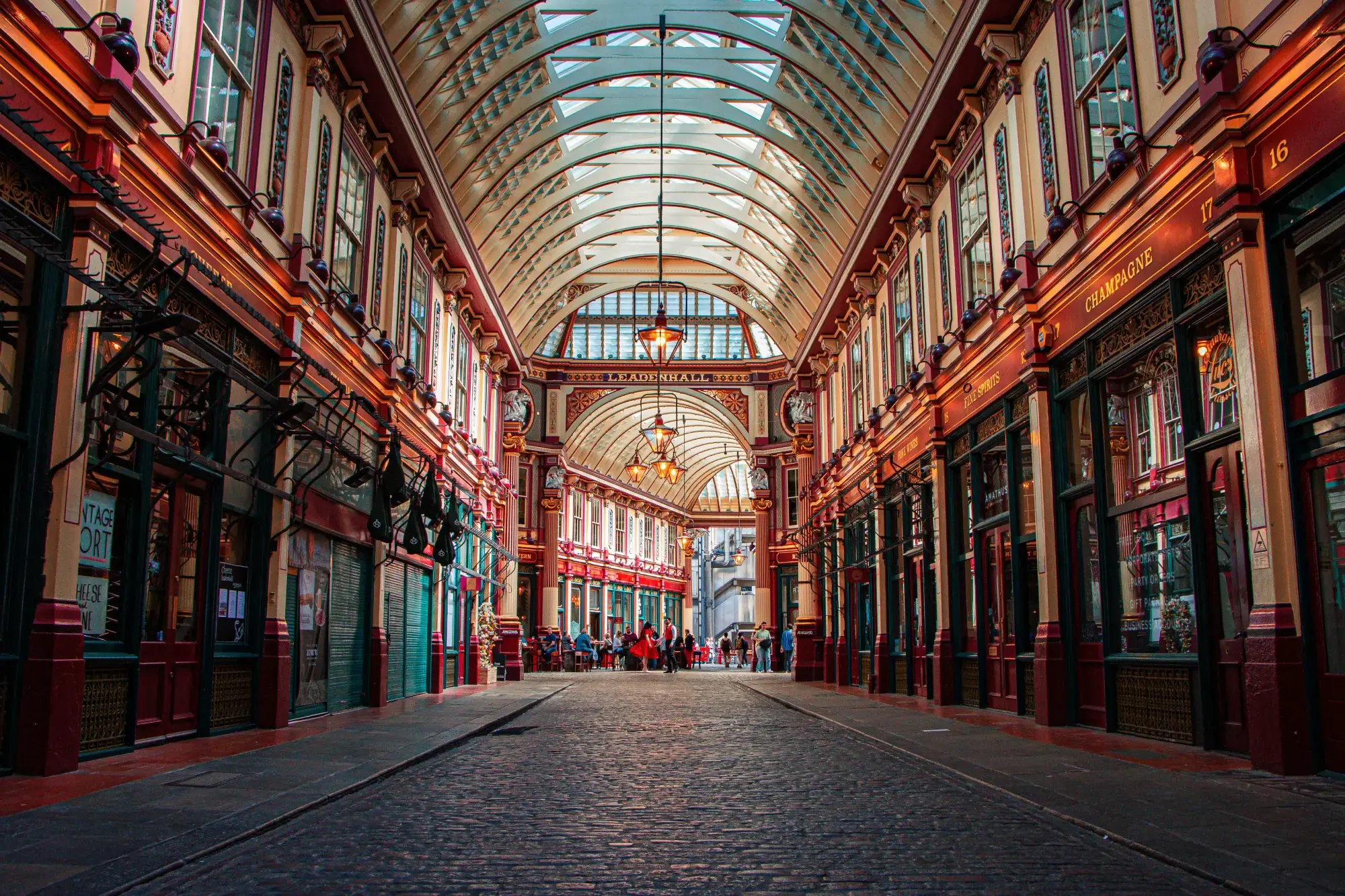 Znamenita tržnica Leadenhall Market v Londonu 