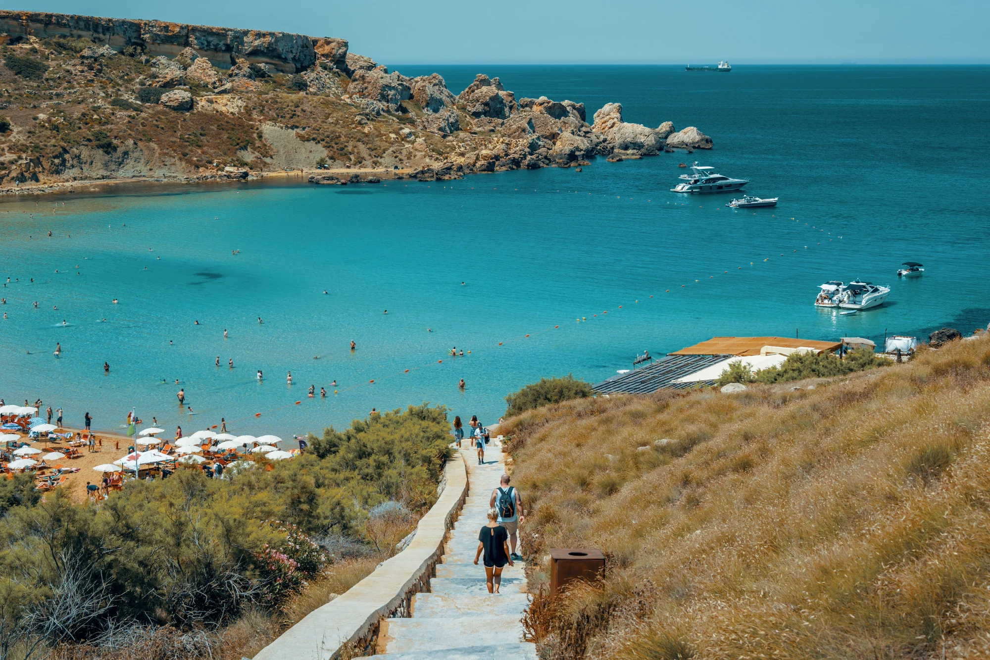 Pot do plaže na Malti