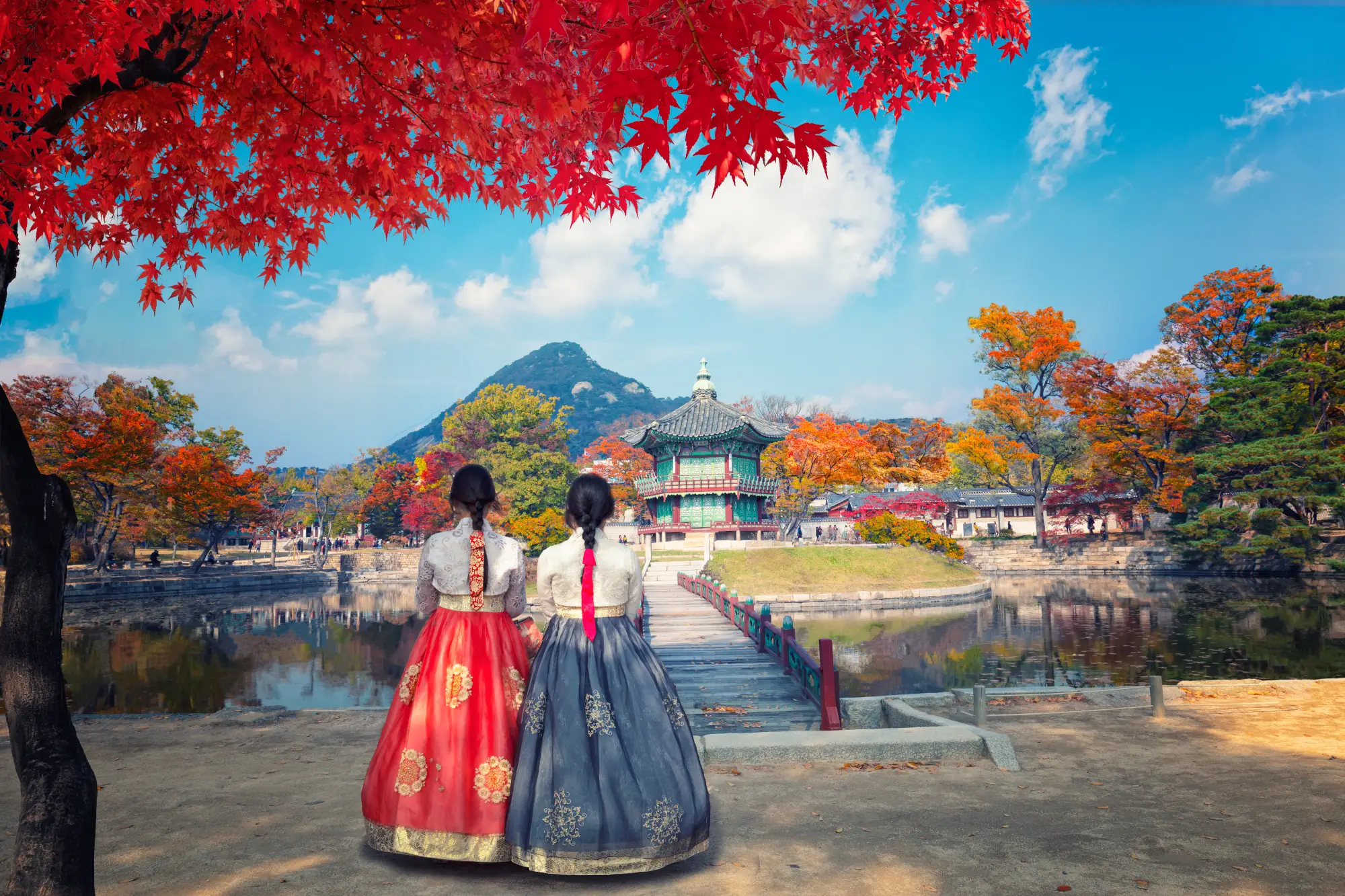 koreja-gyeongbokgung-palaca-zenski-v-tradicionalni-opravi-magnific-09062026.webp