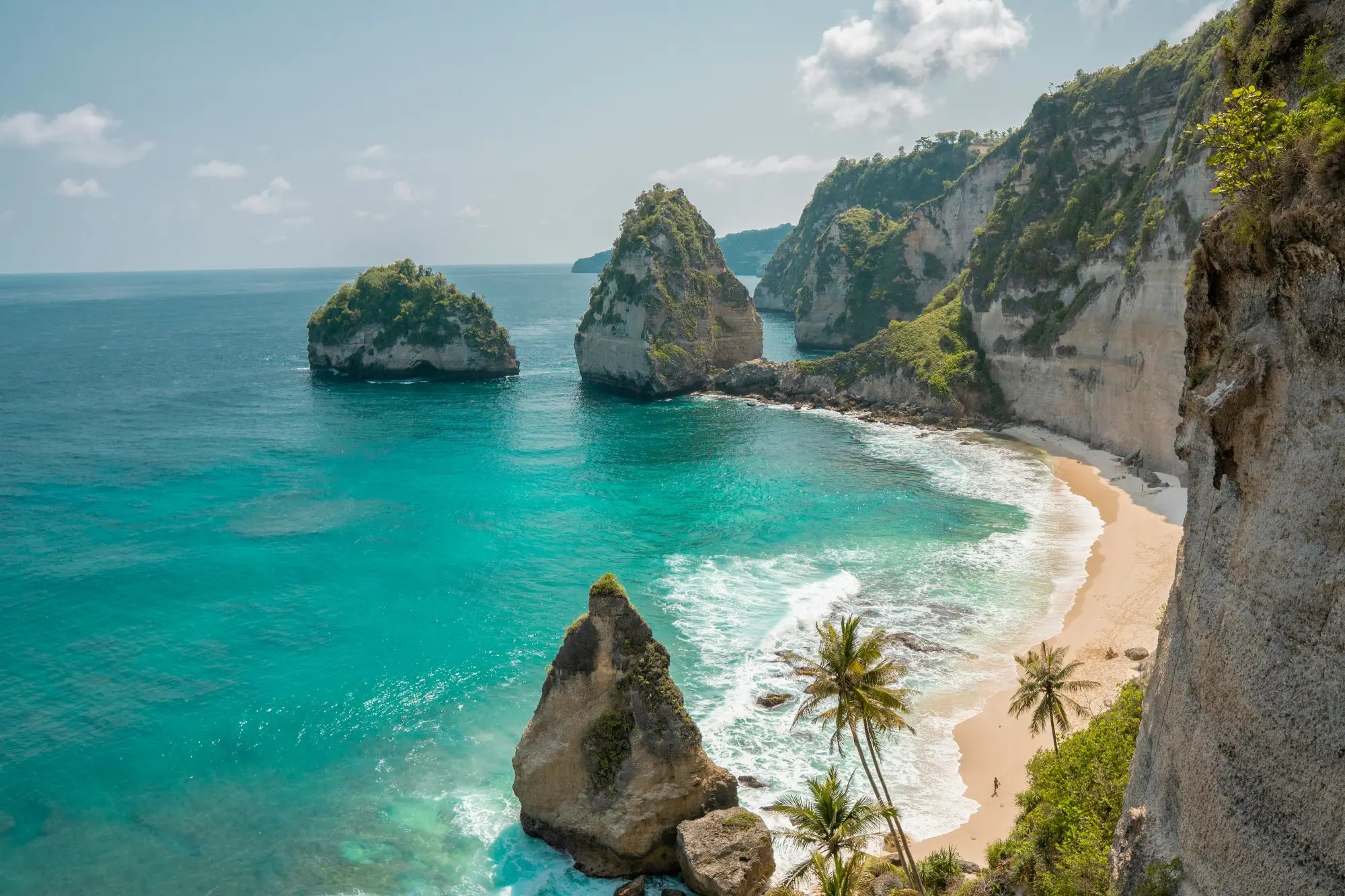 plaza-kelingking-nusa-penida-bali-unsplash-15062026.webp