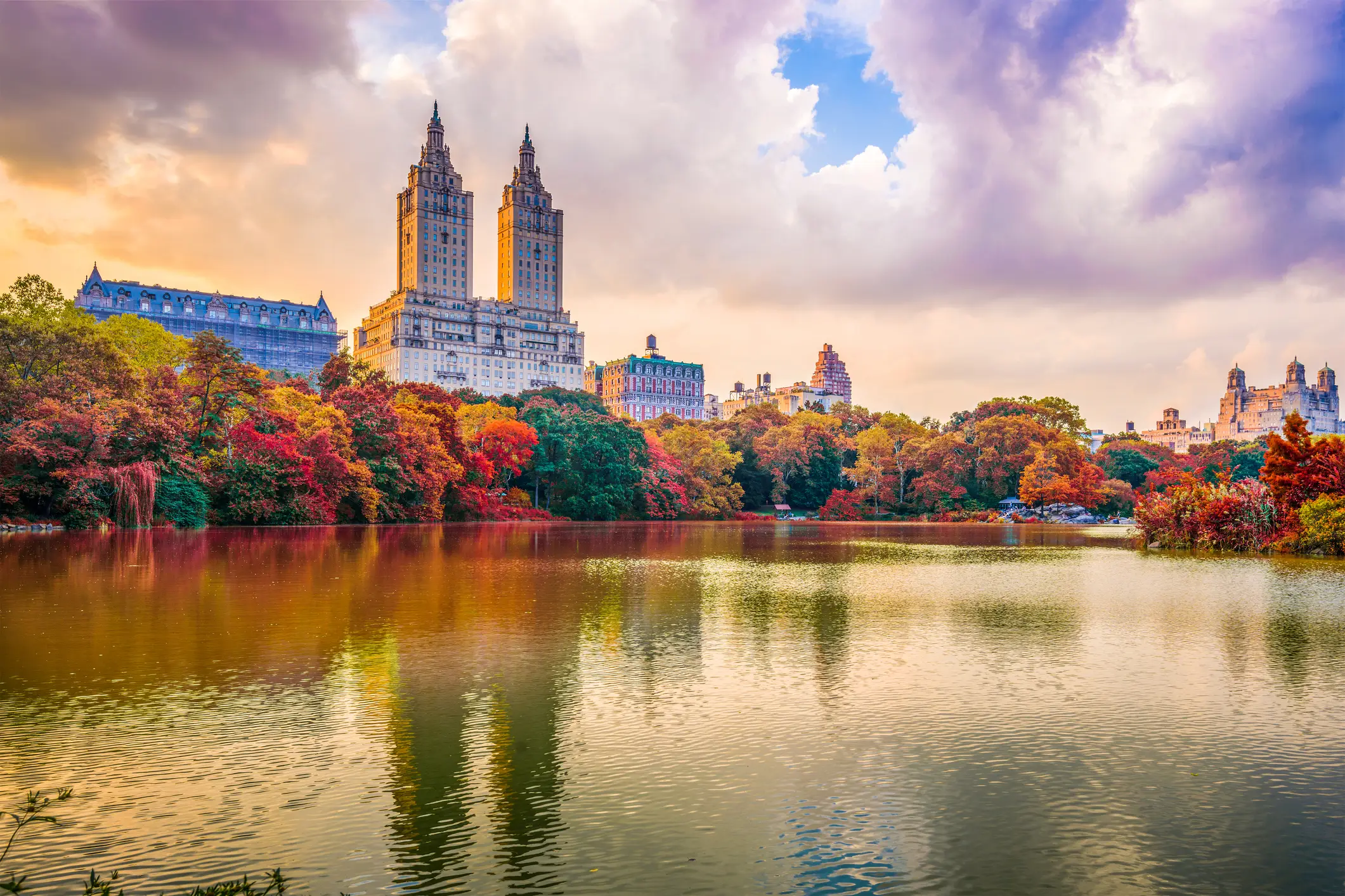 central-park-jesenske-barve-new-york-iStock-22062026.webp