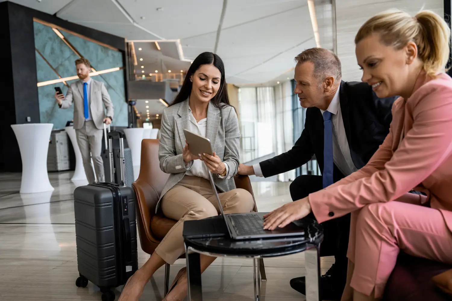 Načrtovanje poslovnega potovanja in upravljanje travel programa za podjetja