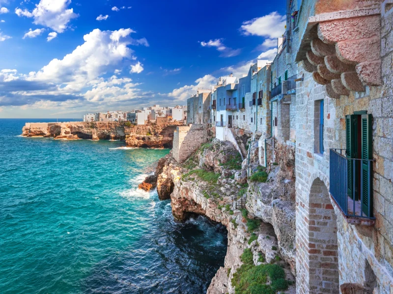 bari-apulija-italija-morje-istock-16-04-2025.webp
