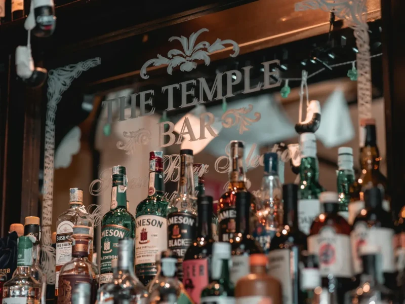irski-whisky-bar-dublin-pexels-22042026.webp