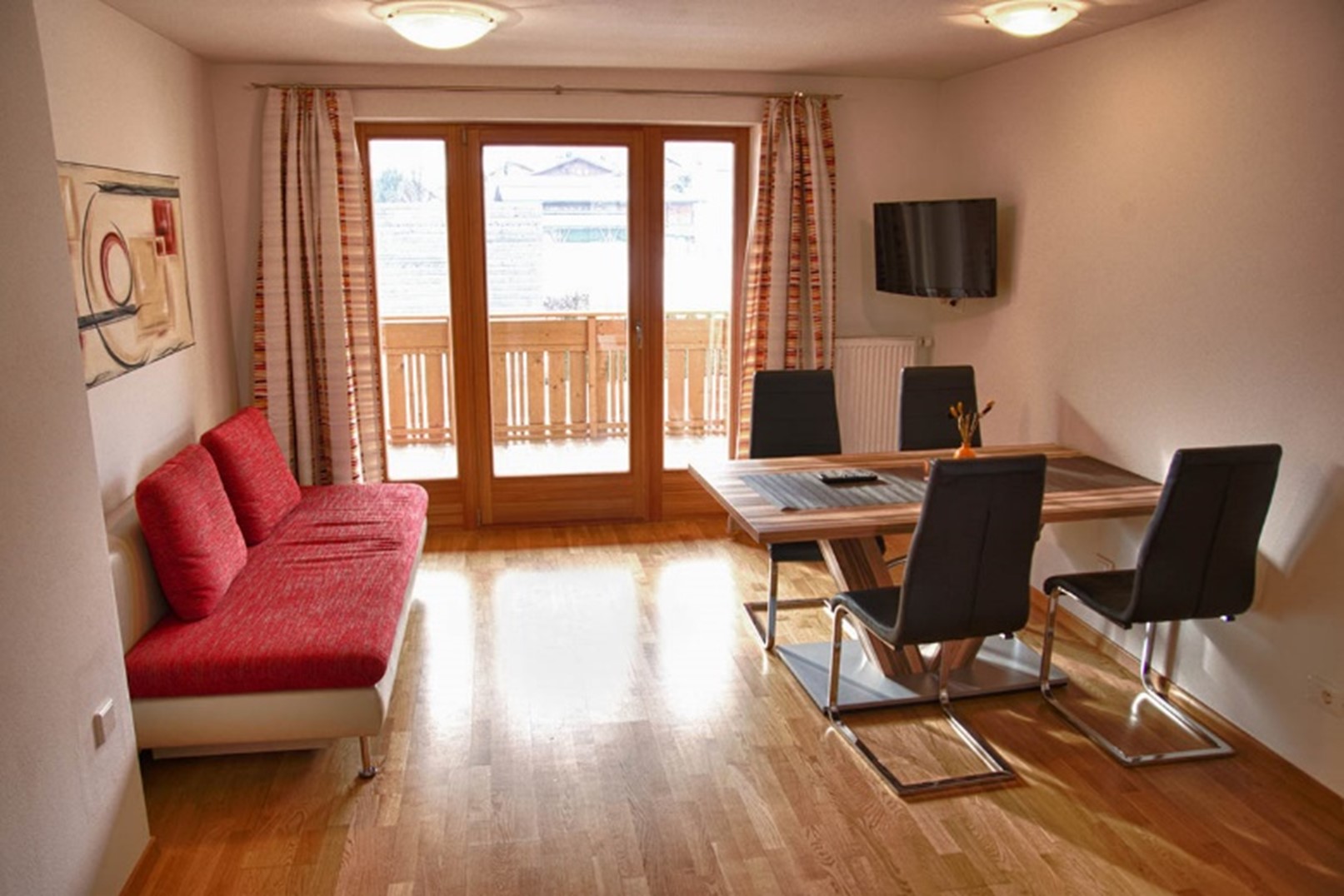 apartmaji-gandler-dnevna-in-jedilni-kot.jpg