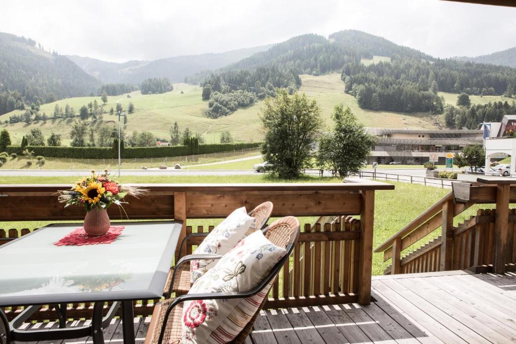apartmaji-mariagrazia-pogled-na-smucisce.jpg