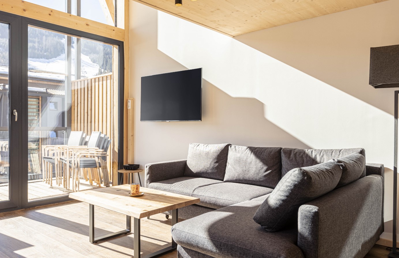 kreischberg-pool-villas-penthouse-dnevna.jpg