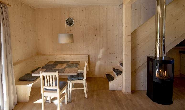 Kreischberg-Chalets-eco-70-jedilni-kot.jpg