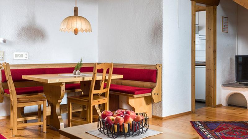 skiopening-matrei-apartmaji-goldreid-90m2-jedilnica.jpg