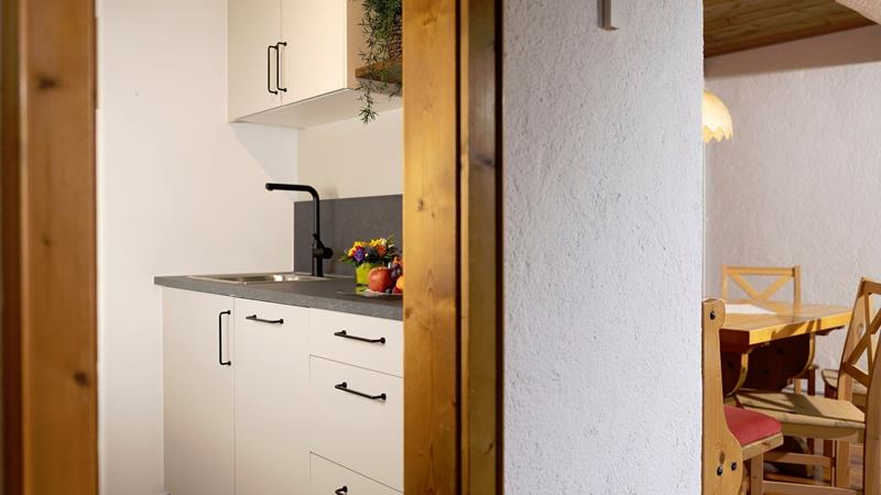 skiopening-matrei-apartmaji-goldreid-90m2-kuhinja-jedilnica.jpg