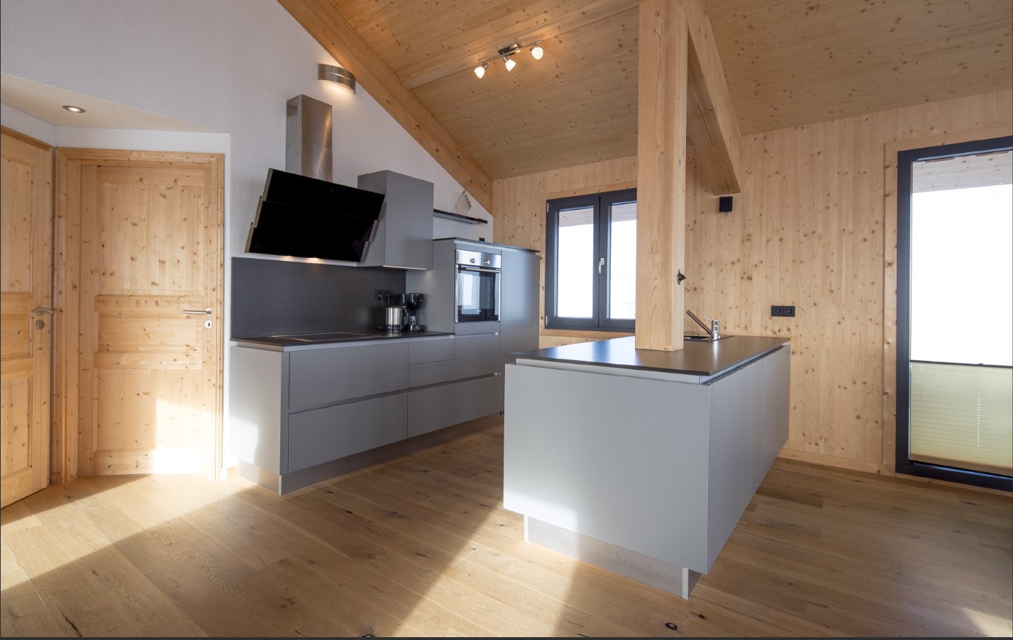 alpenpark-turracher-hohe-namestitev-8-10-oseb-kuhinja.jpg