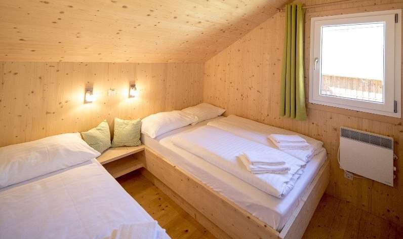 Kreischberg-Chalets-chalet-wellness-triposteljna-soba.jpg