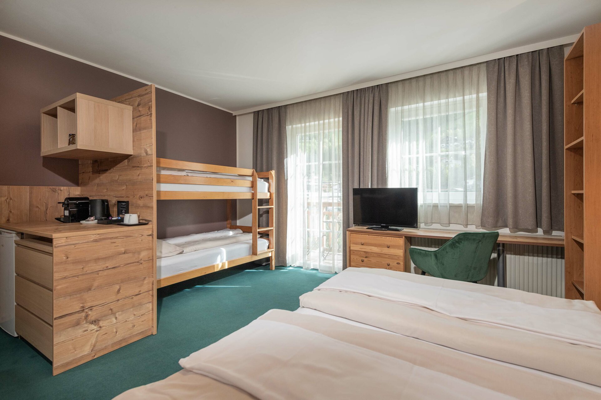 skiopening-matrei-hotel-alpenparks-family-room-pograd-kuhinjska-nisa.jpg