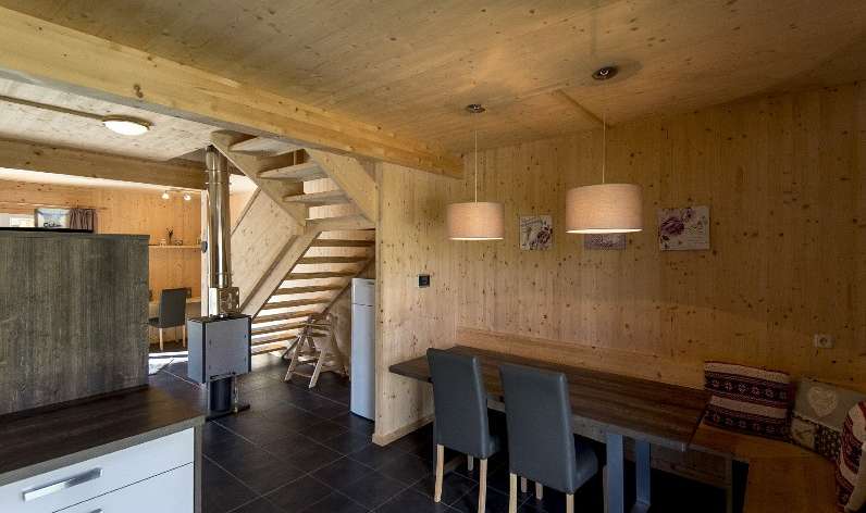 Kreischberg-Chalets-chalet-wellness-superior-jedilnica.jpg